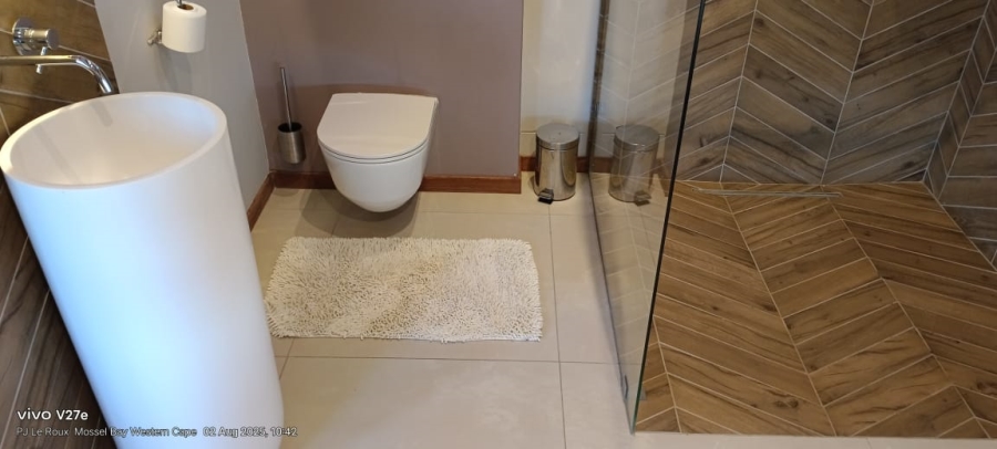 7 Bedroom Property for Sale in Dana Bay Western Cape
